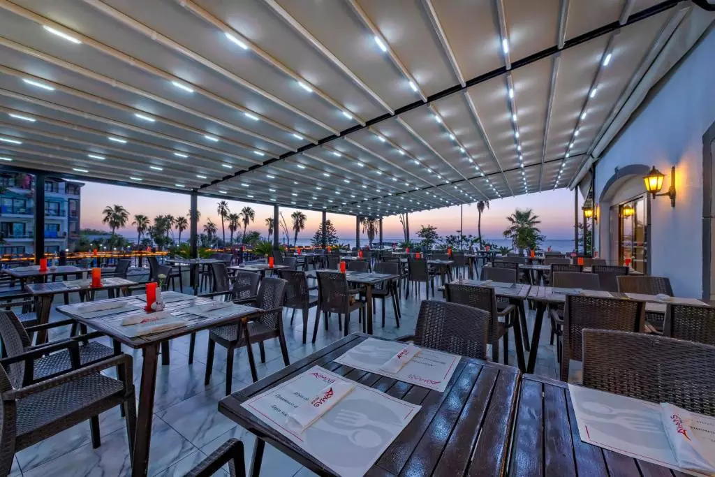 کافه هتل آرماس لابادا آنتالیا